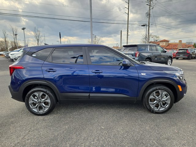 New 2025 Kia Seltos LX AWD/4WD image 5