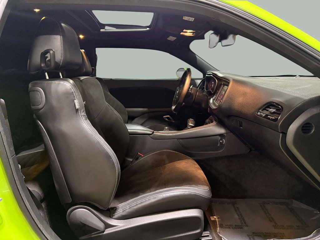 Used 2015 Dodge Challenger SRT w/ Technology Group image 26