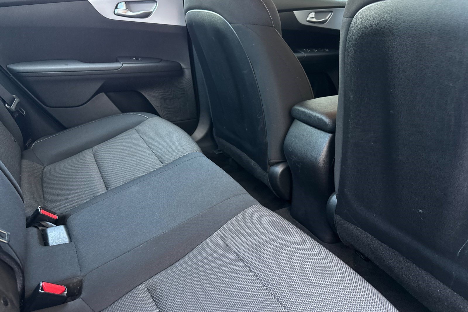 Used 2024 Kia Forte LXS FWD image 30
