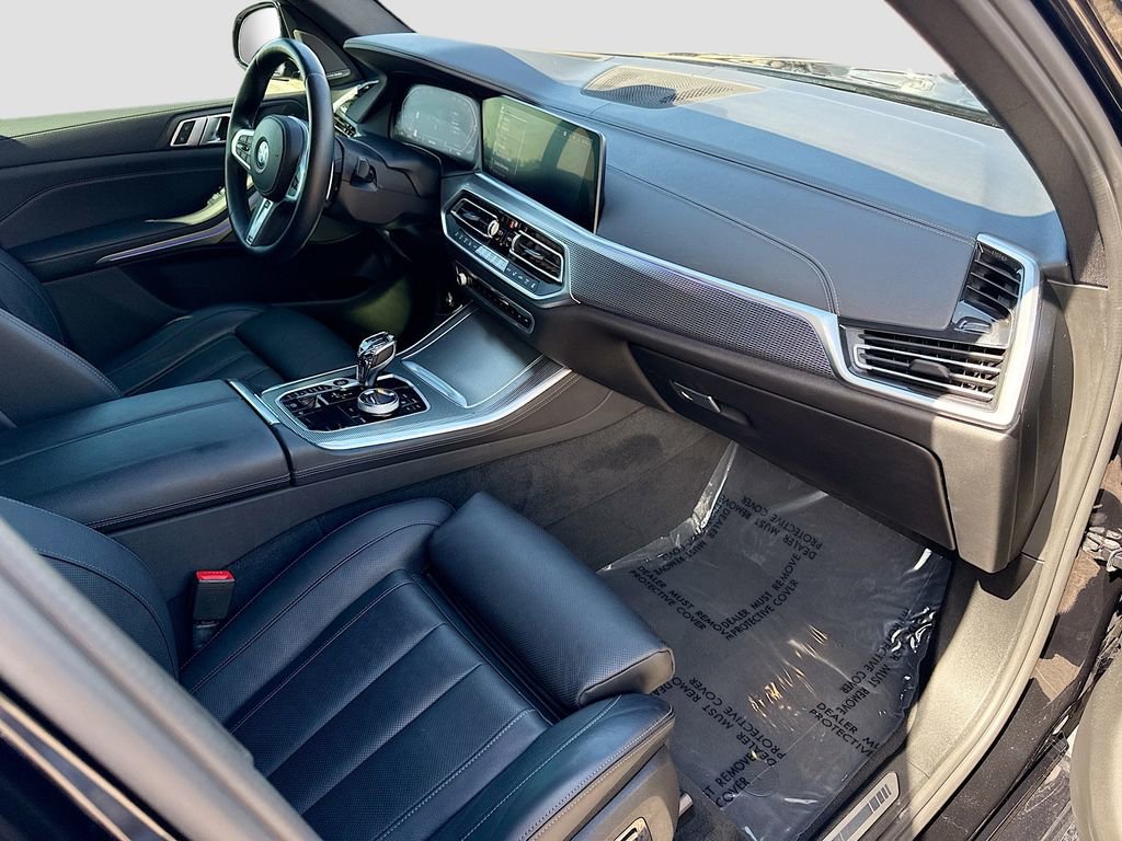 Used 2021 BMW X5 xDrive40i w/ M Sport Package image 15