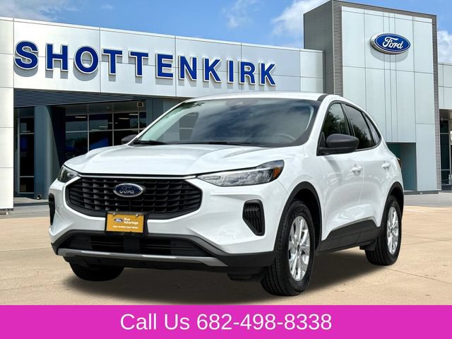 Certified 2025 Ford Escape Active w/ Tech Pack #1 FWD image 3