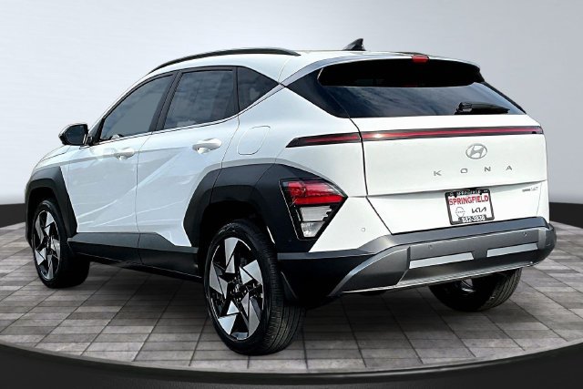 Used 2025 Hyundai Kona Limited AWD/4WD image 4