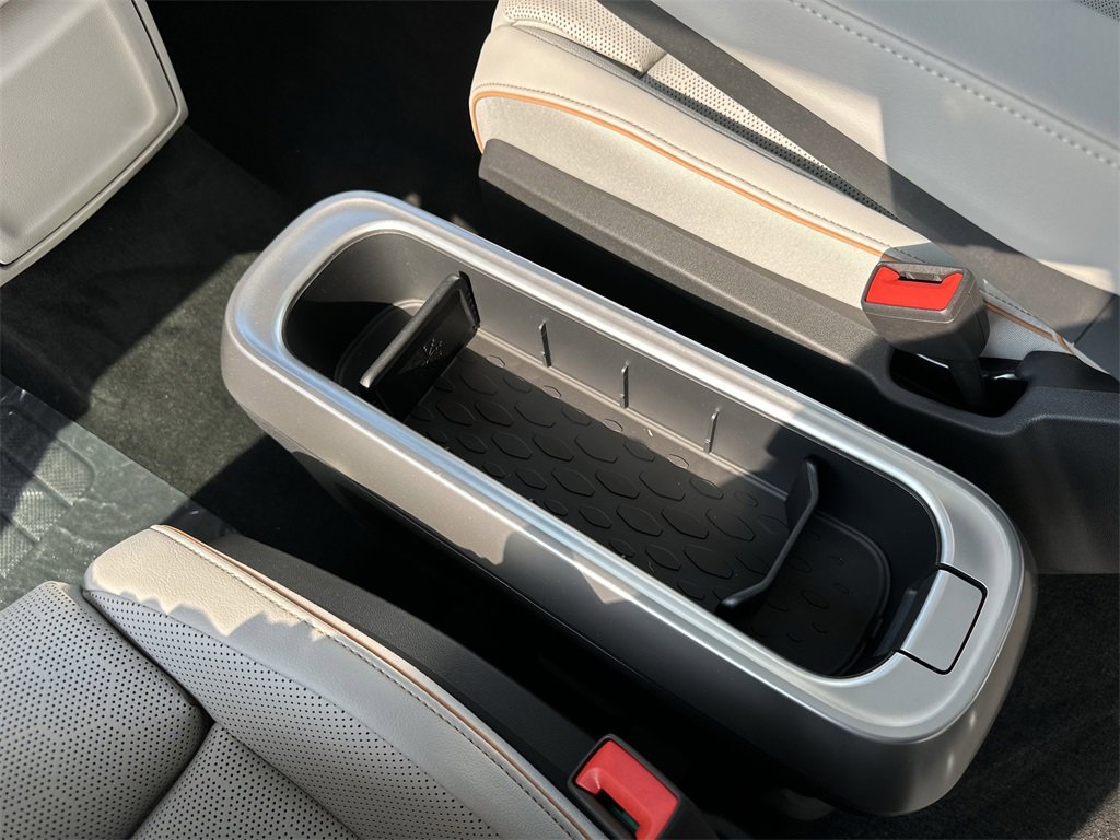 New 2025 Volkswagen ID. Buzz Pro S Plus image 23