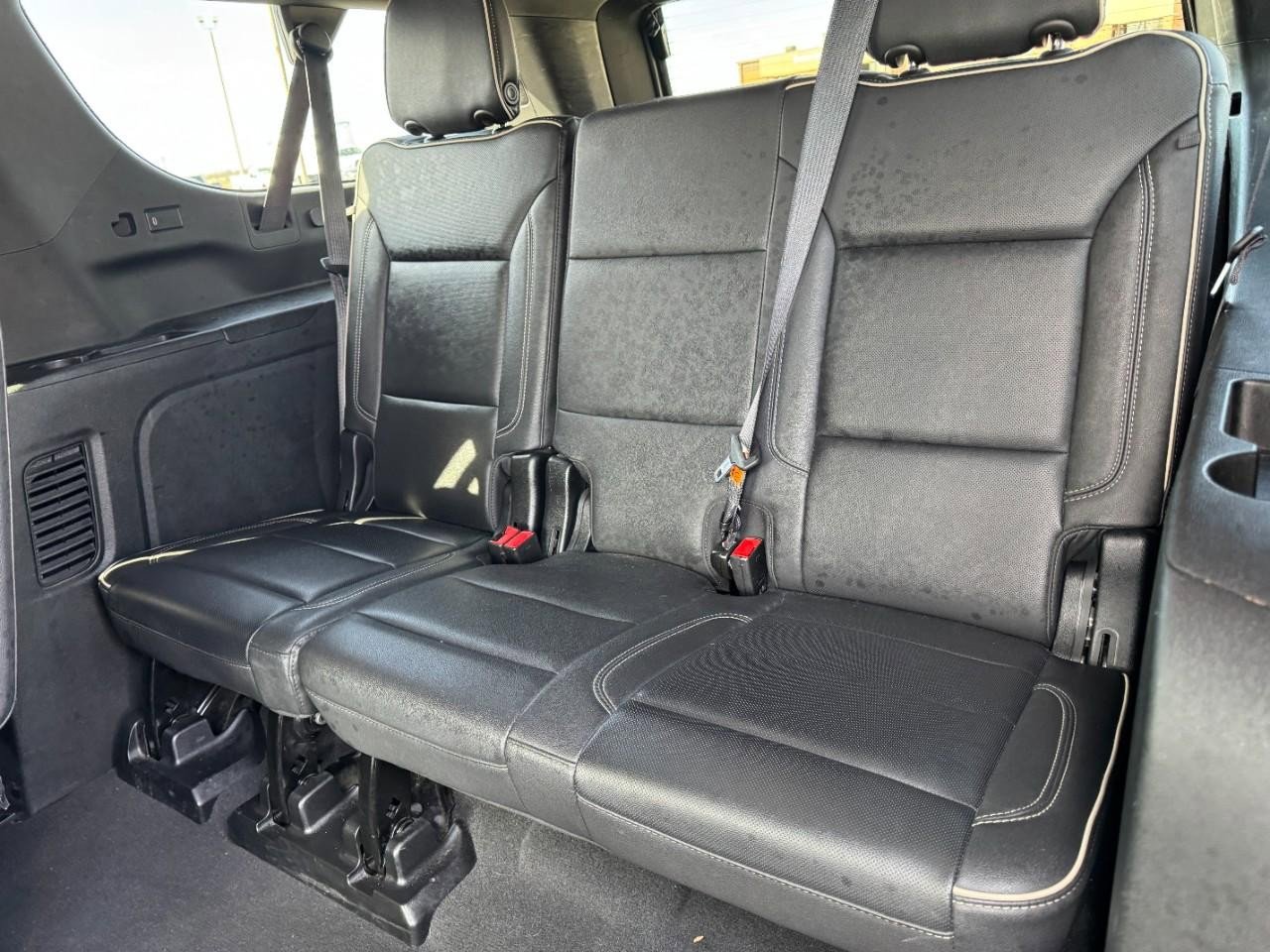 Used 2023 Chevrolet Suburban Premier AWD/4WD image 11