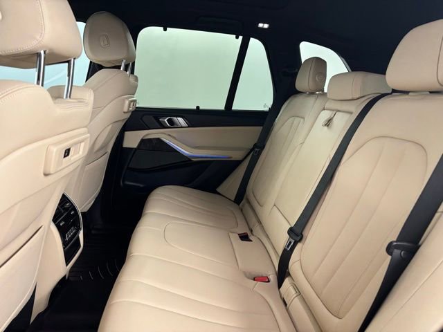 Used 2021 BMW X5 xDrive40i w/ Premium Package image 12