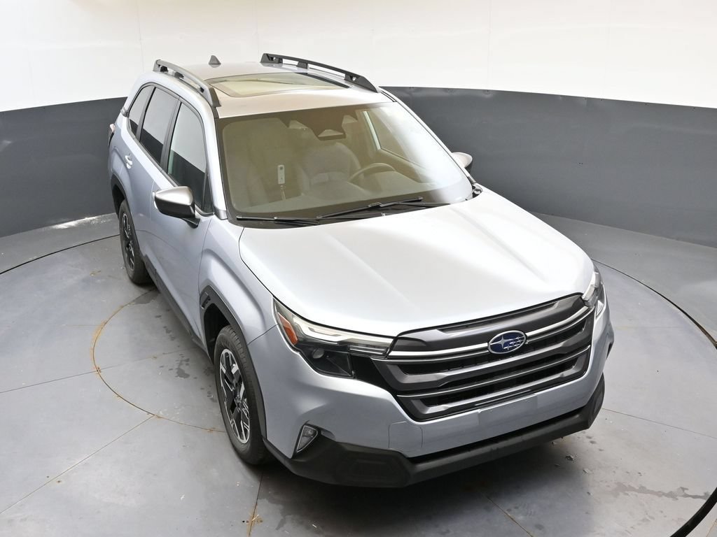 Certified 2025 Subaru Forester Premium AWD/4WD image 44