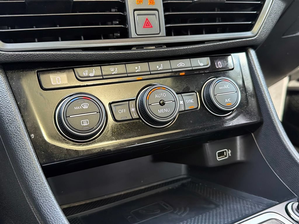 Used 2020 Volkswagen Jetta SEL FWD image 43