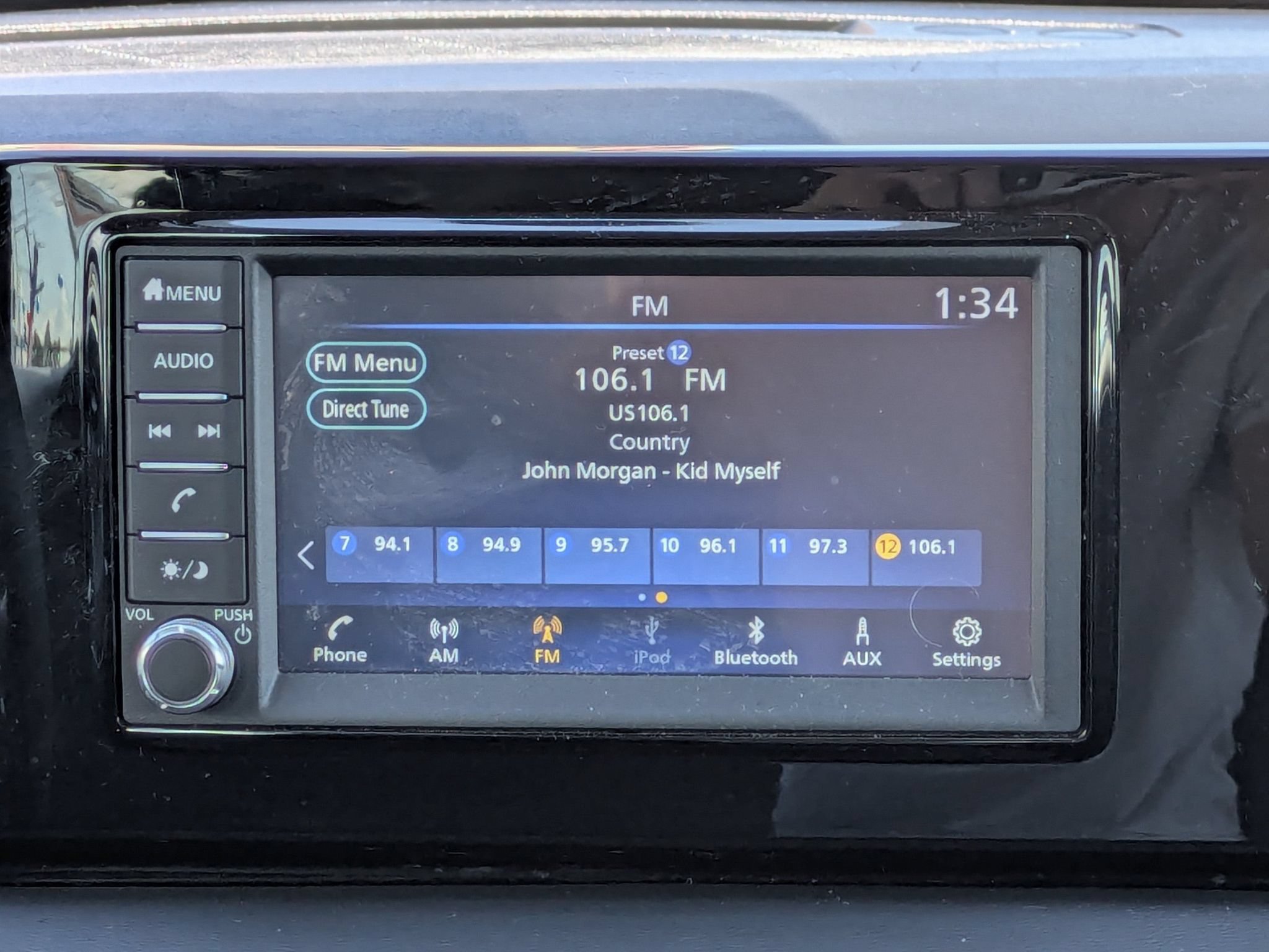 Certified 2025 Nissan Kicks S FWD image 19