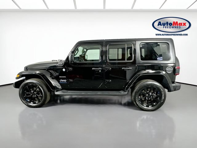 Used 2023 Jeep Wrangler Unlimited Sahara w/ Cold Weather Group AWD/4WD image 9