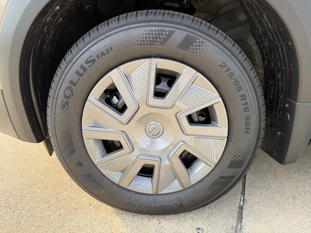 New 2026 Nissan Kicks S image 9