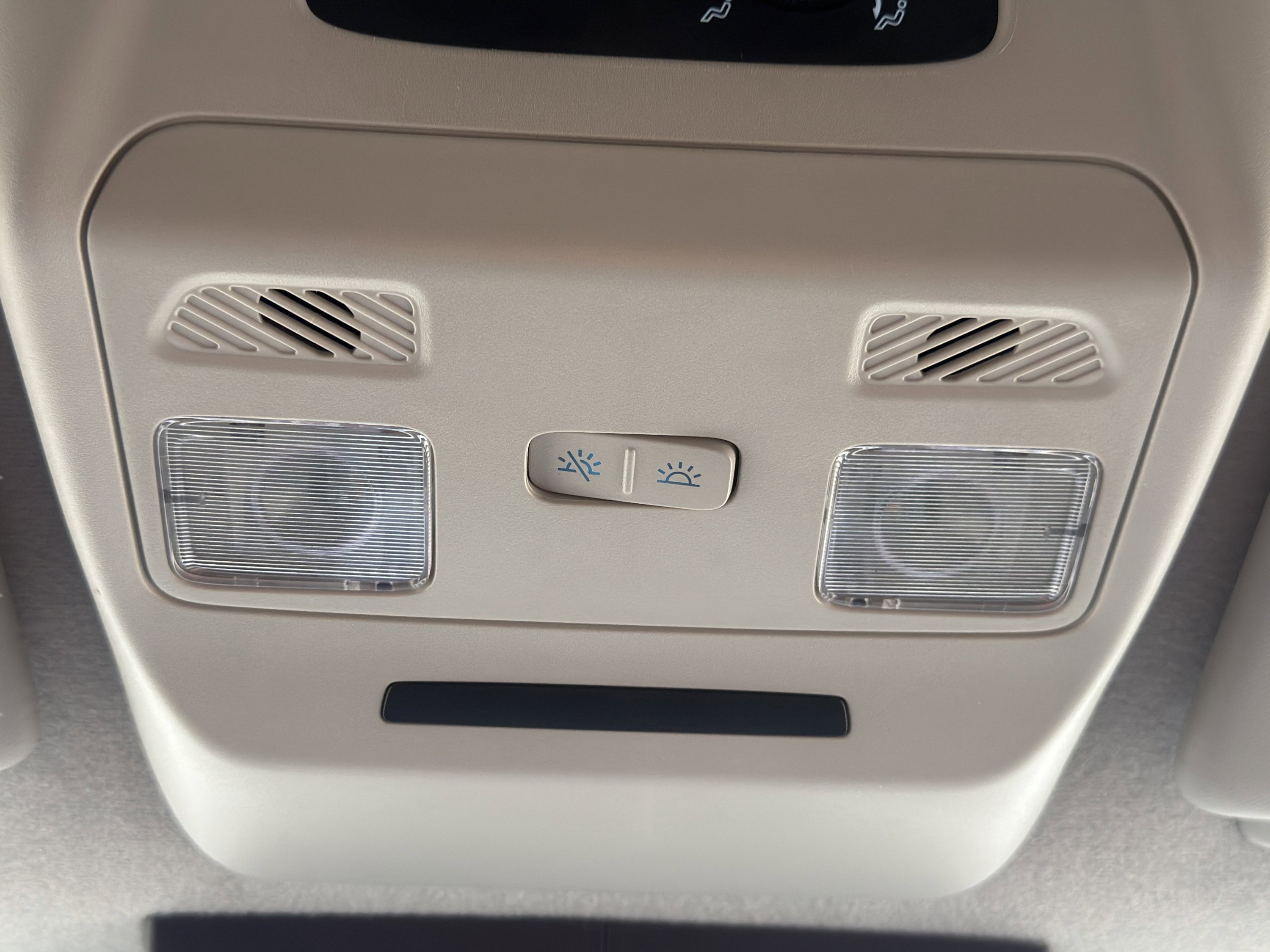 Used 2023 Ford Transit 350 XLT image 58