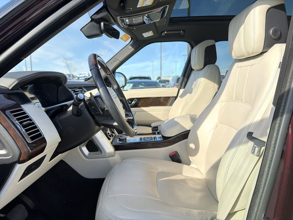 Used 2022 Land Rover Range Rover image 5