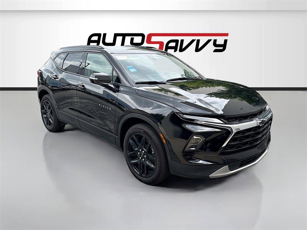 Used 2024 Chevrolet Blazer LT image 1