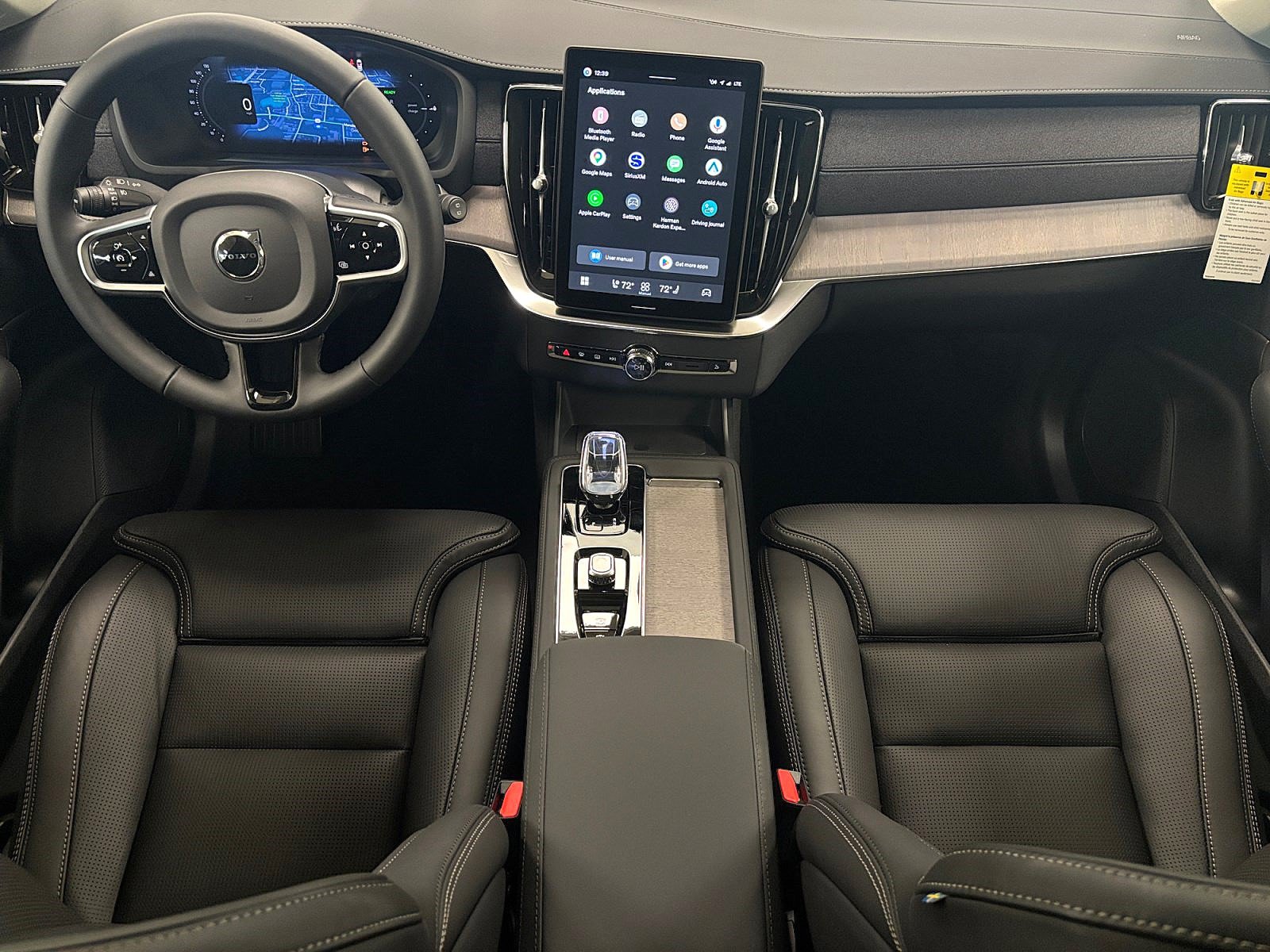 New 2026 Volvo XC90 T8 Ultra w/ Protection Package AWD/4WD image 15