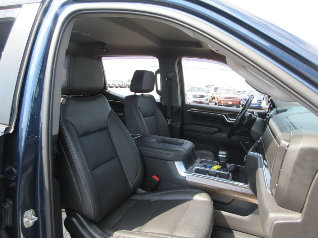 Certified 2022 Chevrolet Silverado 1500 LT w/ Leather Package AWD/4WD image 21