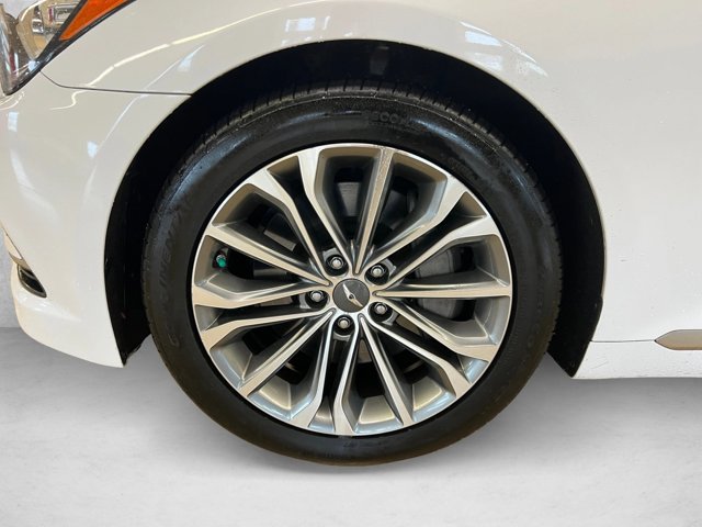 Used 2015 Hyundai Genesis 3.8 w/ Option Group 02 AWD/4WD image 26