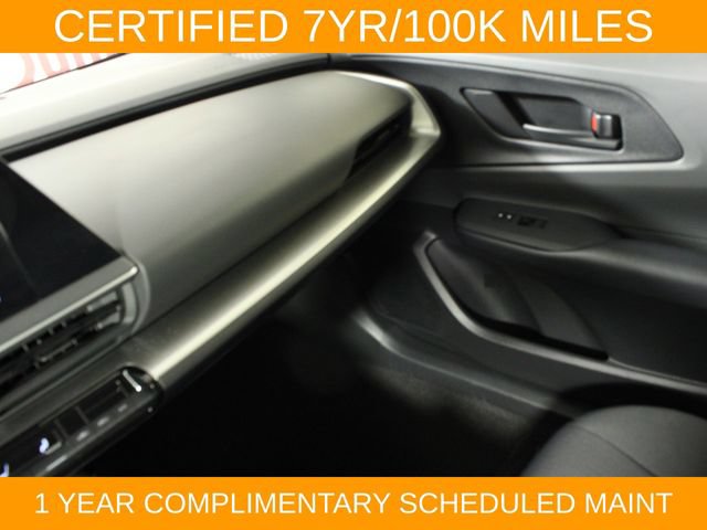 Used 2025 Toyota Prius LE FWD image 15