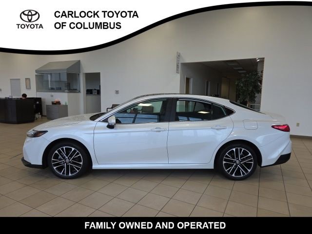 Used 2025 Toyota Camry XLE w/ Premium Plus Package image 1