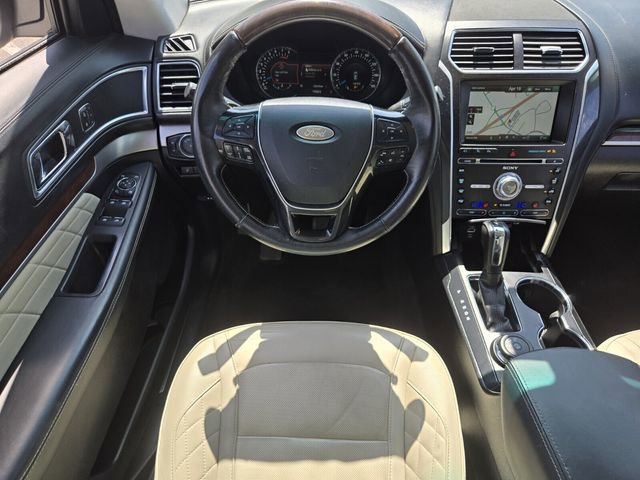 Used 2016 Ford Explorer Platinum image 14