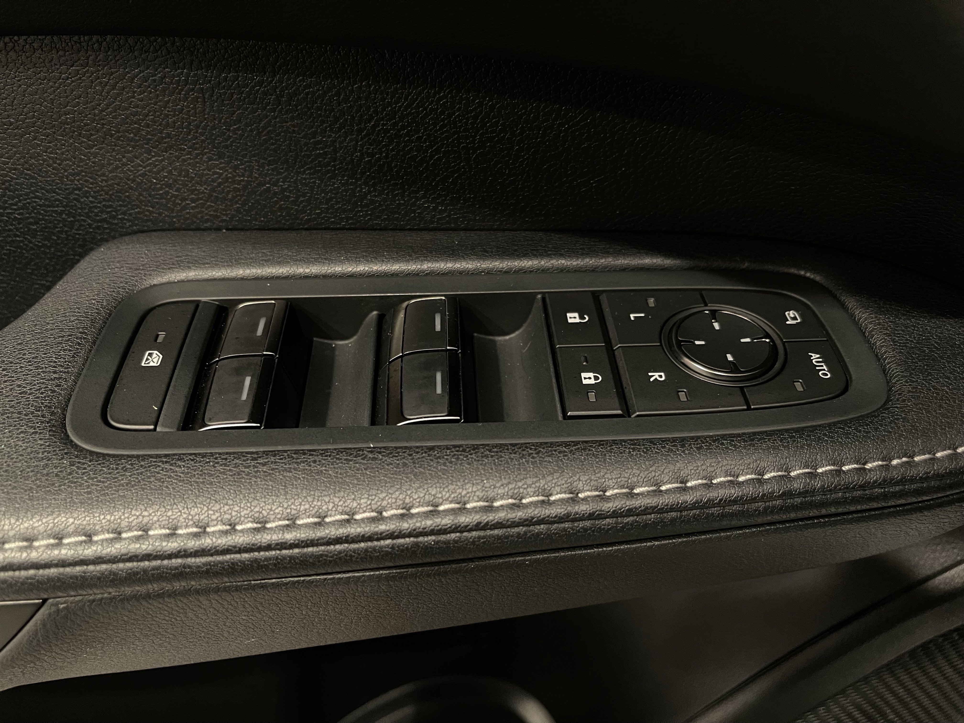 Used 2024 Lexus RX 350 Premium w/ Convenience Package image 11