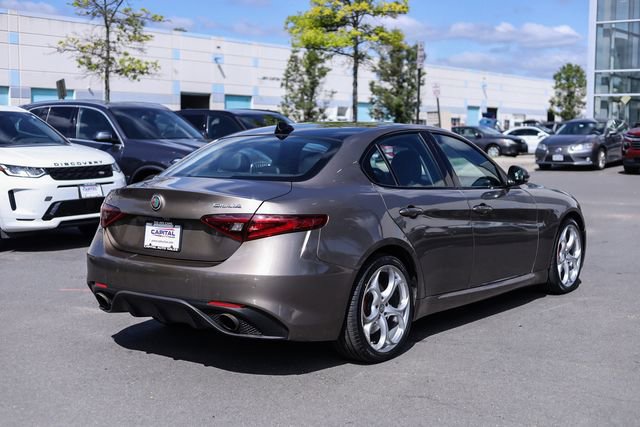 Used 2019 Alfa Romeo Giulia Ti Sport w/ Quick Order Package 22S Sport AWD/4WD image 12
