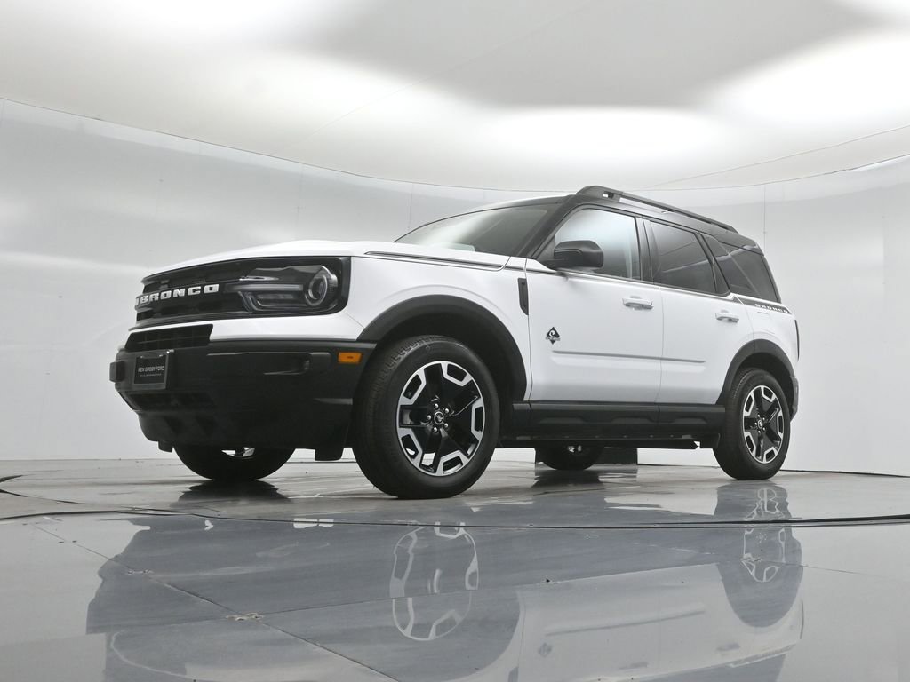 Certified 2024 Ford Bronco Sport Outer Banks w/ Topo Graphic Package AWD/4WD image 43