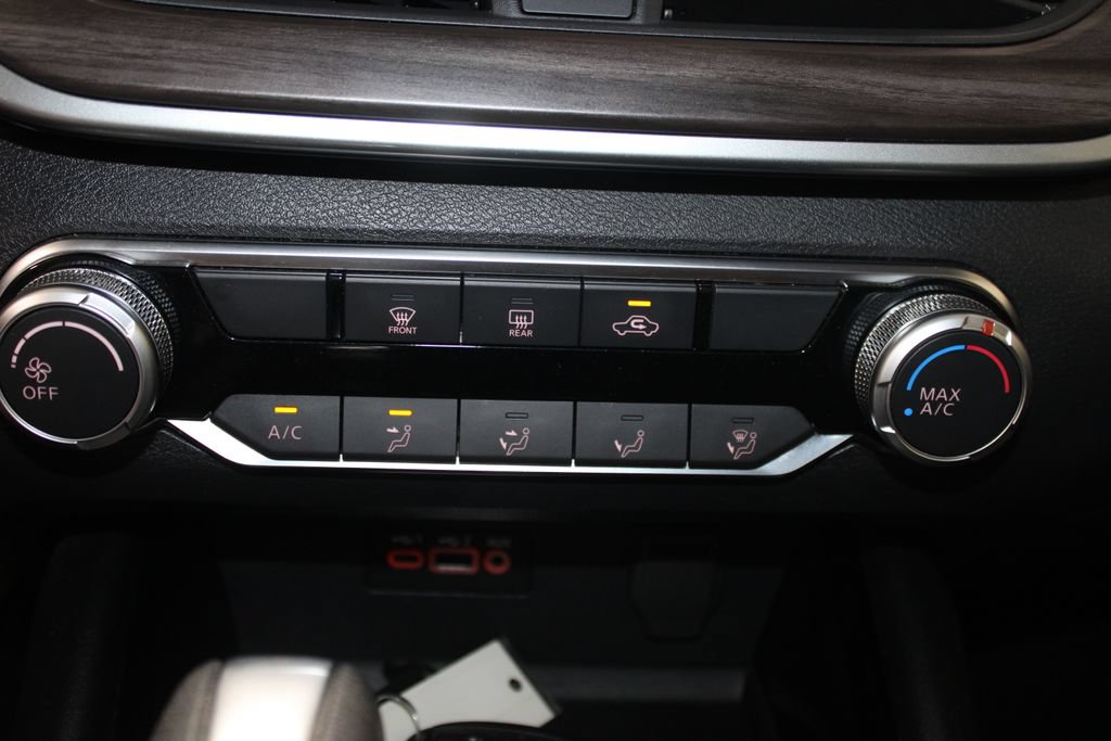 Used 2024 Nissan Altima 2.5 SV FWD image 49