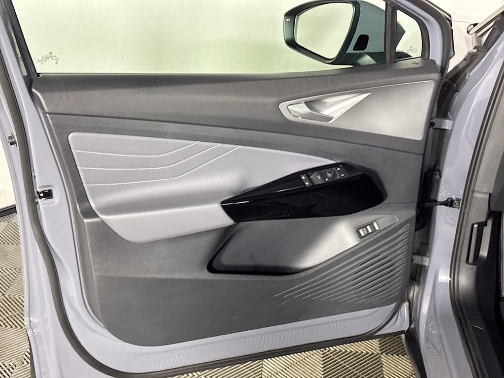 Used 2023 Volkswagen ID.4 Pro S image 10