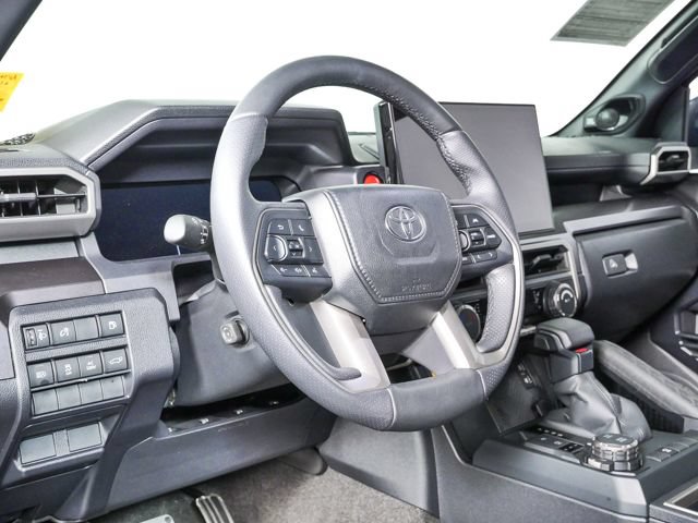 Used 2025 Toyota 4Runner TRD Sport Premium AWD/4WD image 4
