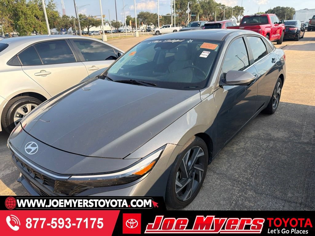 Used 2024 Hyundai Elantra Limited