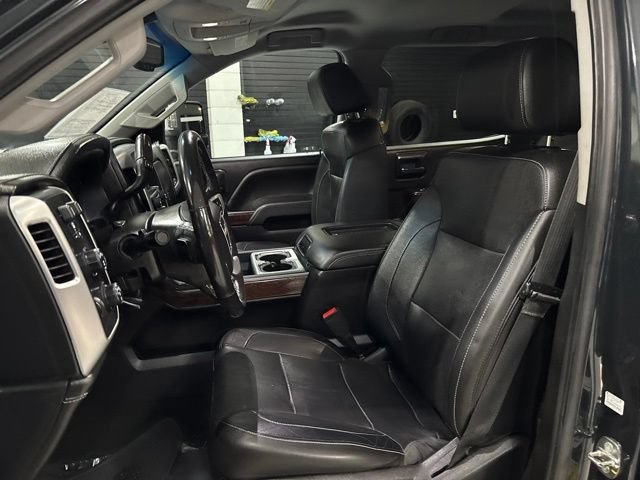Used 2018 GMC Sierra 2500 SLT w/ Duramax Plus Package AWD/4WD image 14