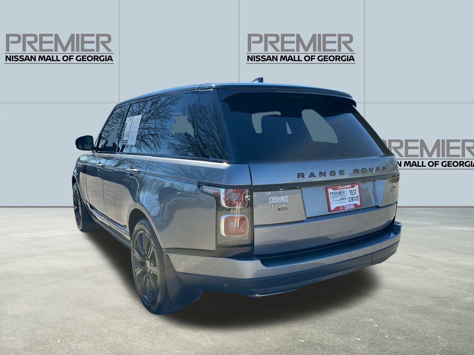 Used 2022 Land Rover Range Rover P525 Westminster Edition image 7