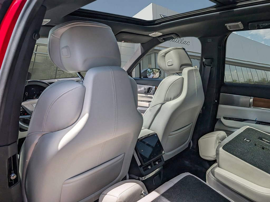 New 2026 Cadillac Vistiq Sport AWD/4WD image 15