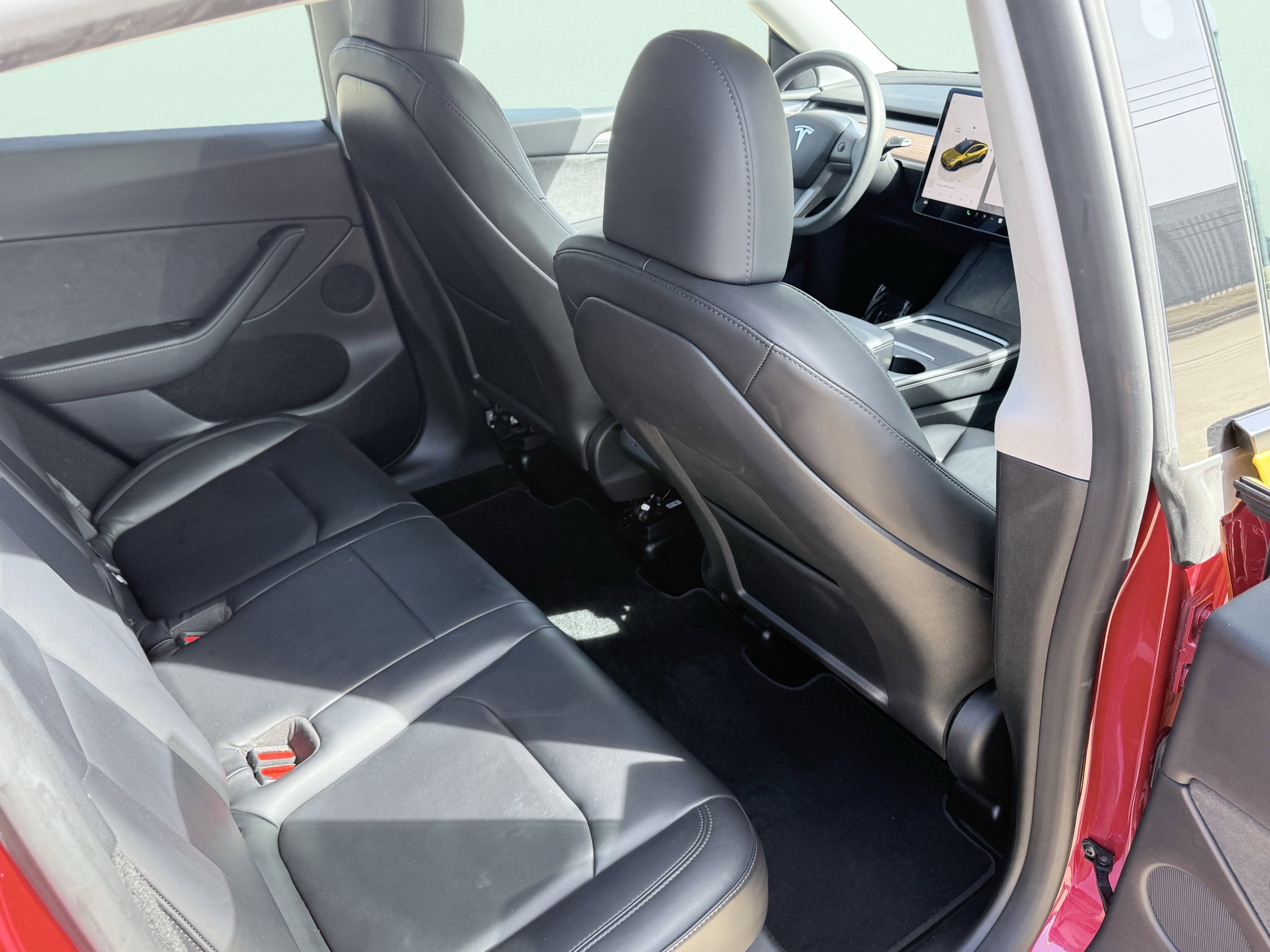 Used 2023 Tesla Model Y Performance image 40