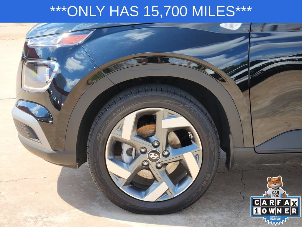 Used 2024 Hyundai Venue SEL FWD image 10