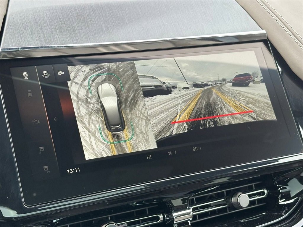 New 2026 Aston Martin DBX 707 image 23