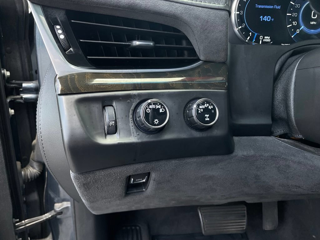 Used 2020 Cadillac Escalade Platinum AWD/4WD image 13