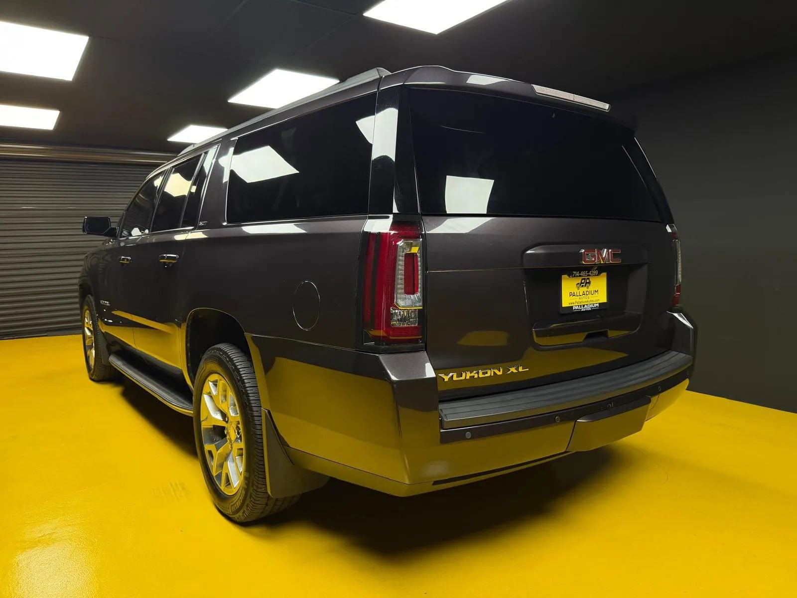 Used 2015 GMC Yukon XL SLT AWD/4WD image 4
