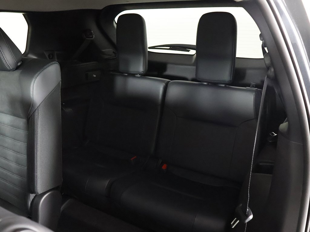 New 2025 Mitsubishi Outlander SE image 38