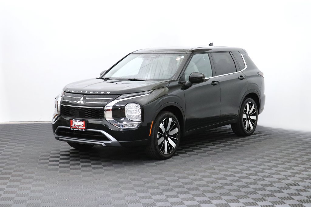 Used 2026 Mitsubishi Outlander SE AWD/4WD image 3