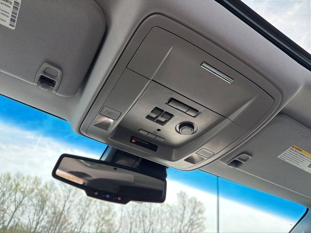 Used 2017 Chevrolet Tahoe LT image 14