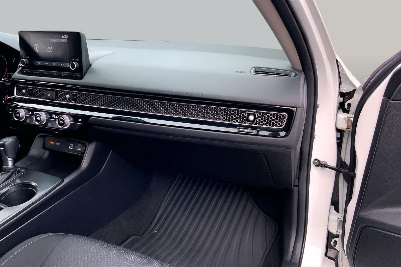 Used 2024 Honda Civic EX image 19