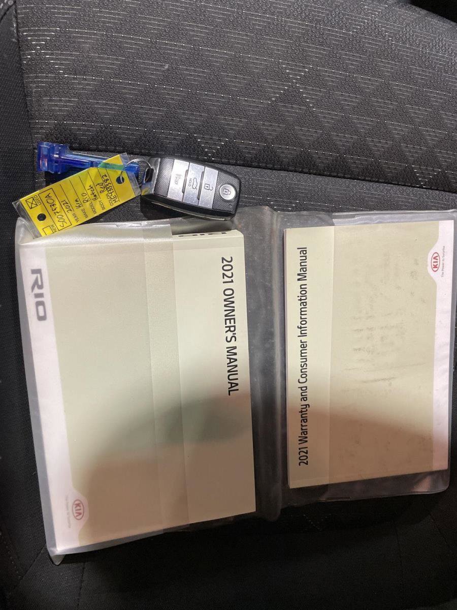 Used 2021 Kia Rio S w/ Technology Package image 13