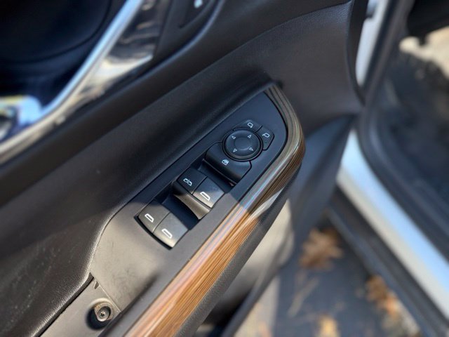Used 2020 GMC Acadia SLE FWD image 12