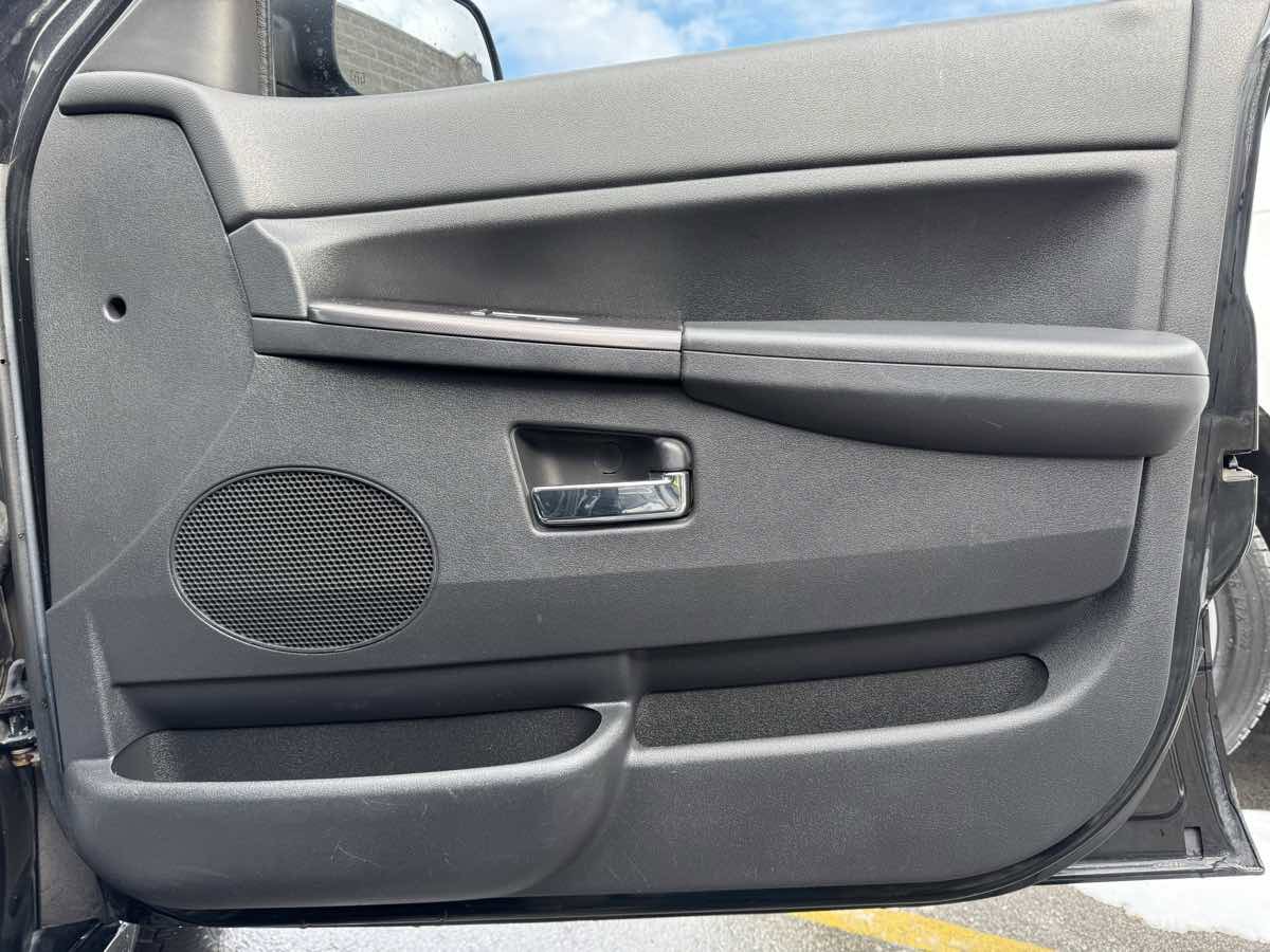 Used 2008 Jeep Grand Cherokee SRT8 w/ SRT Option Group II image 29