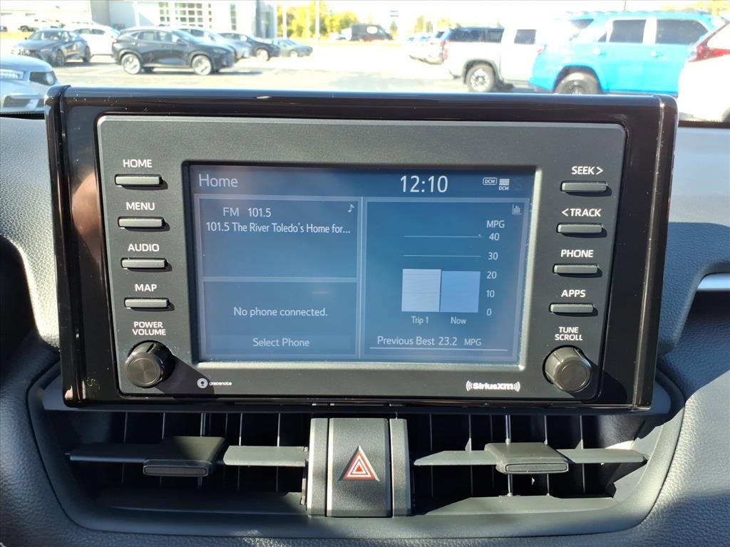 Used 2021 Toyota RAV4 XLE w/ Convenience Package image 15