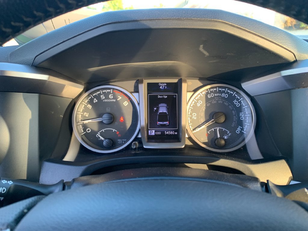 Used 2022 Toyota Tacoma SR5 w/ Technology Package AWD/4WD image 29