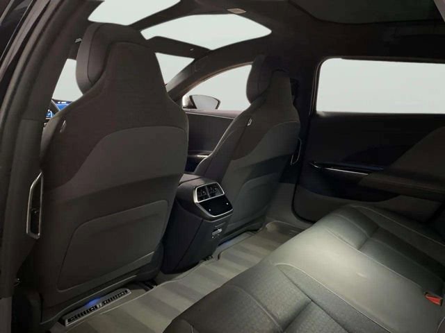 Used 2022 Lucid Air Grand Touring image 22