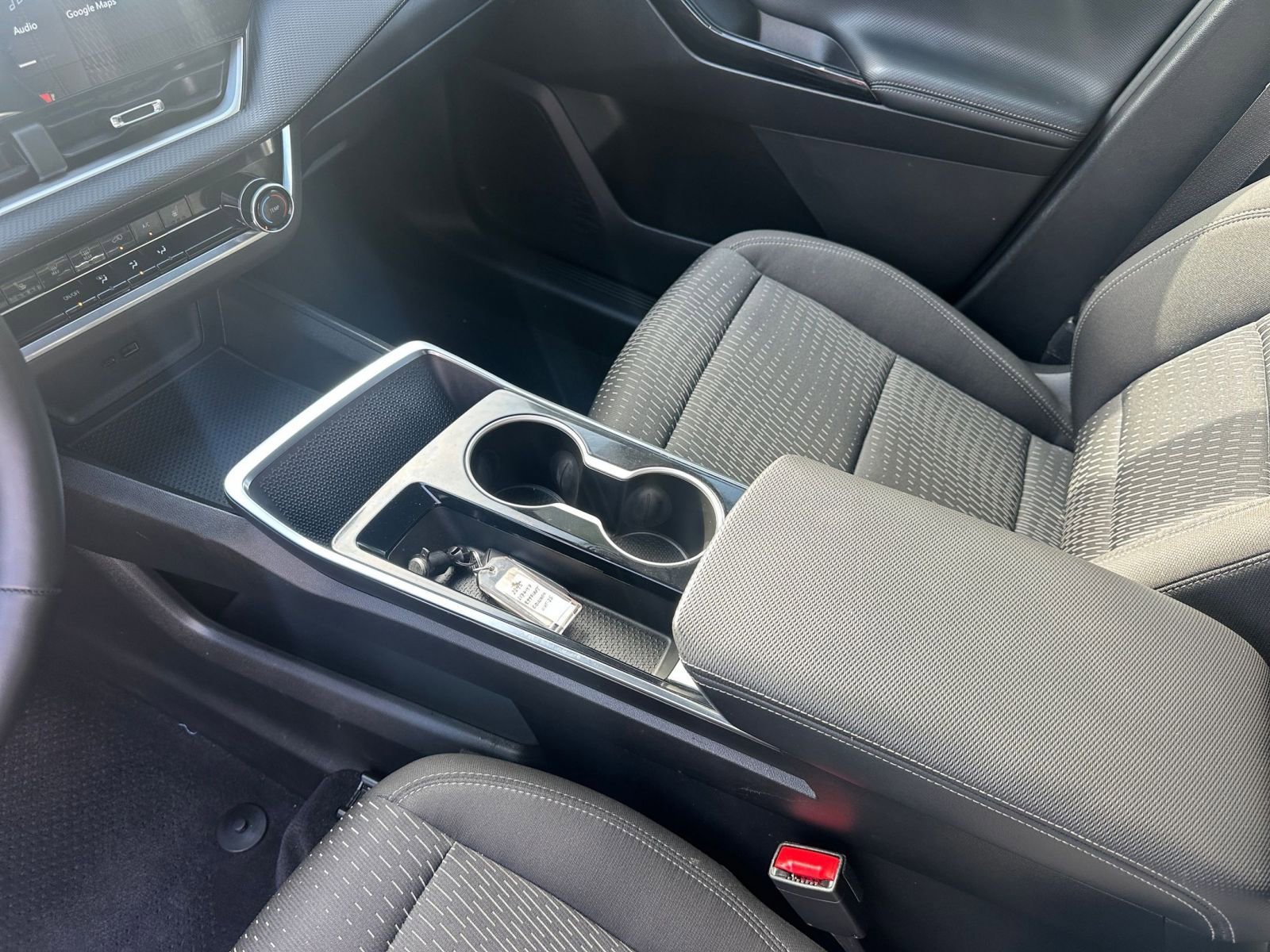 Used 2025 Chevrolet Equinox LT image 40