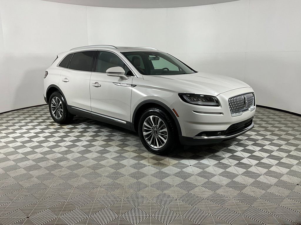 Certified 2023 Lincoln Nautilus Reserve image 6